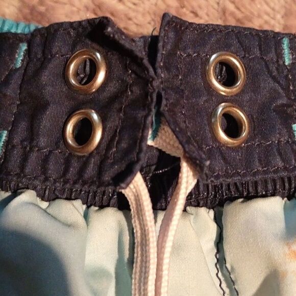 Justice League Boy's size 7 Swim Trunks - Picture 2 of 5